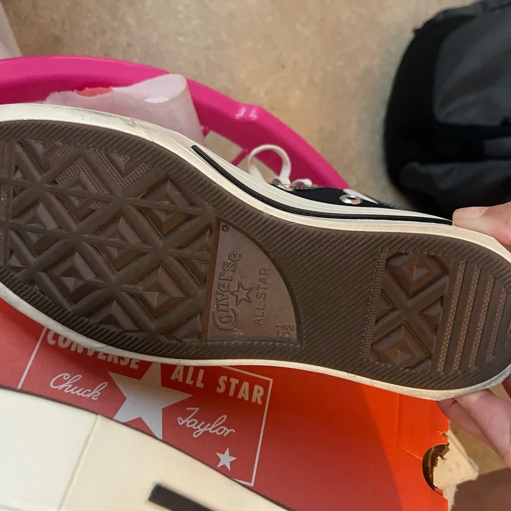 Converse Black Iconic Sneakers - Picture 10 of 12